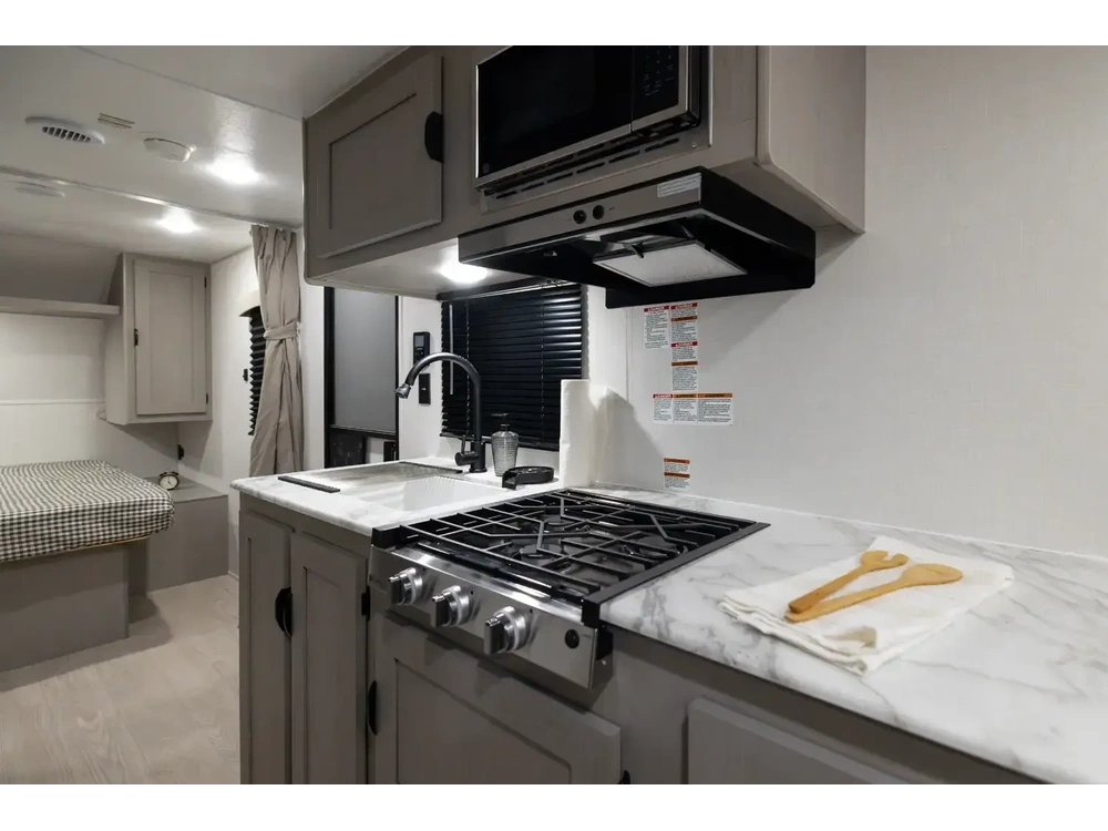 2026 Coachmen Clipper 242mk alt