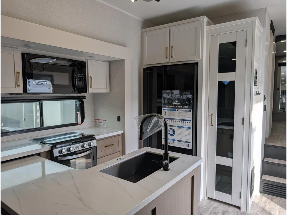 Jayco Eagle 335lsts 2027 alt