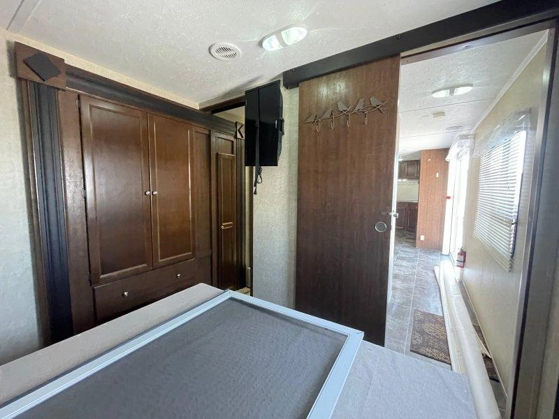 Keystone Rv Hideout 30fkds 2015 alt