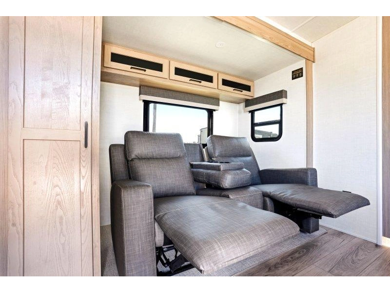 2026 Forest River Rockwood Mini Lite 2515s alt