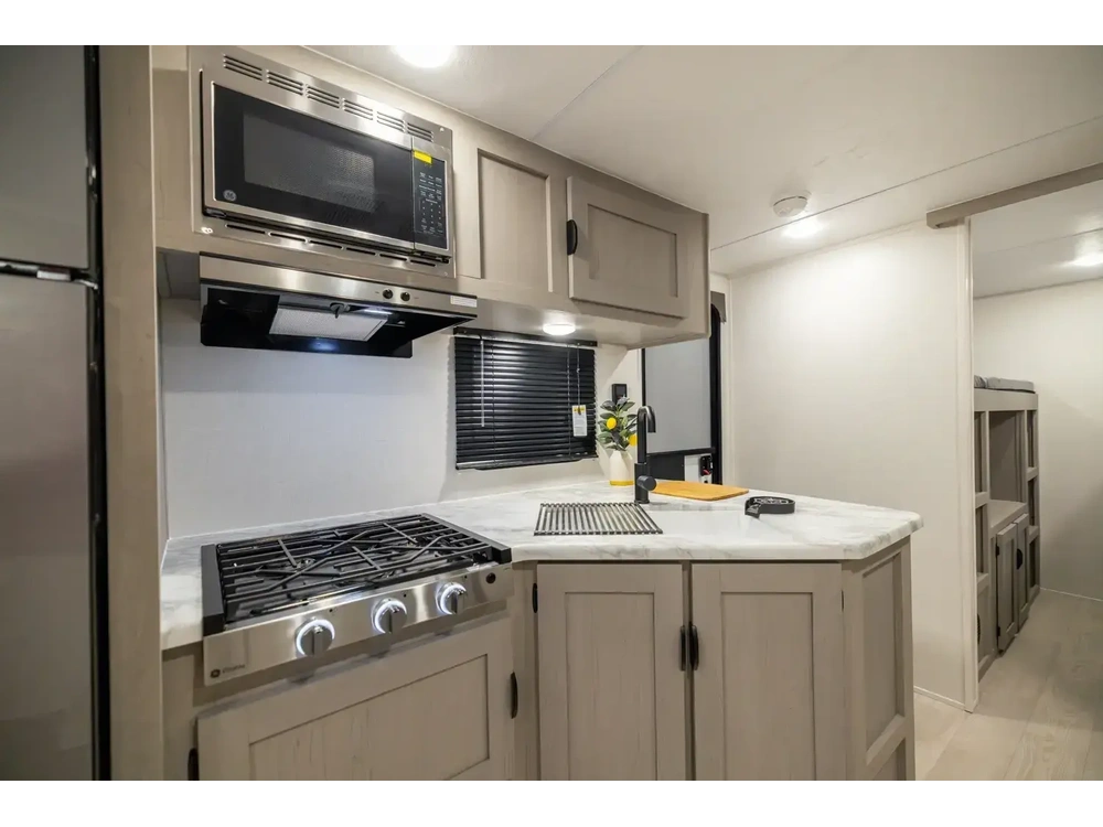 2026 Coachmen Clipper 292tb alt