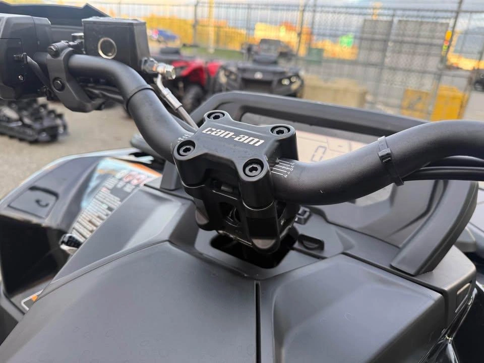 2026 Can-am Outlander Max Backcountry alt