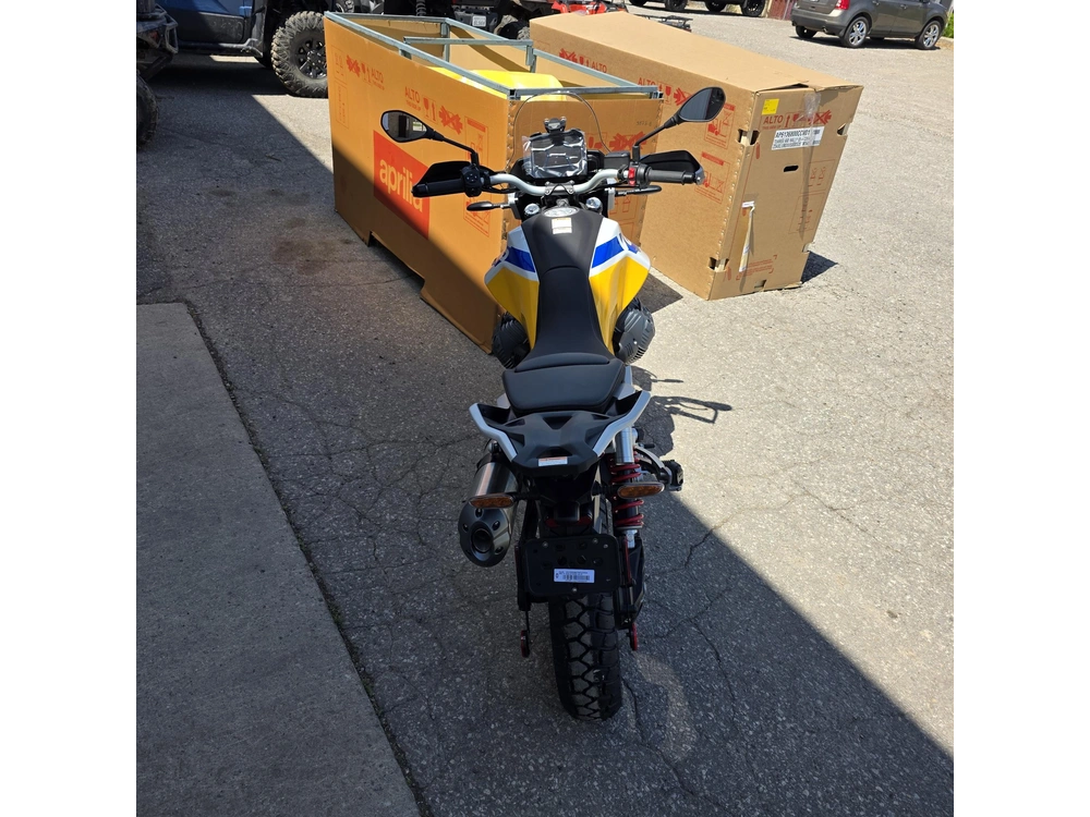 2027 Moto Guzzi V85 Tt alt
