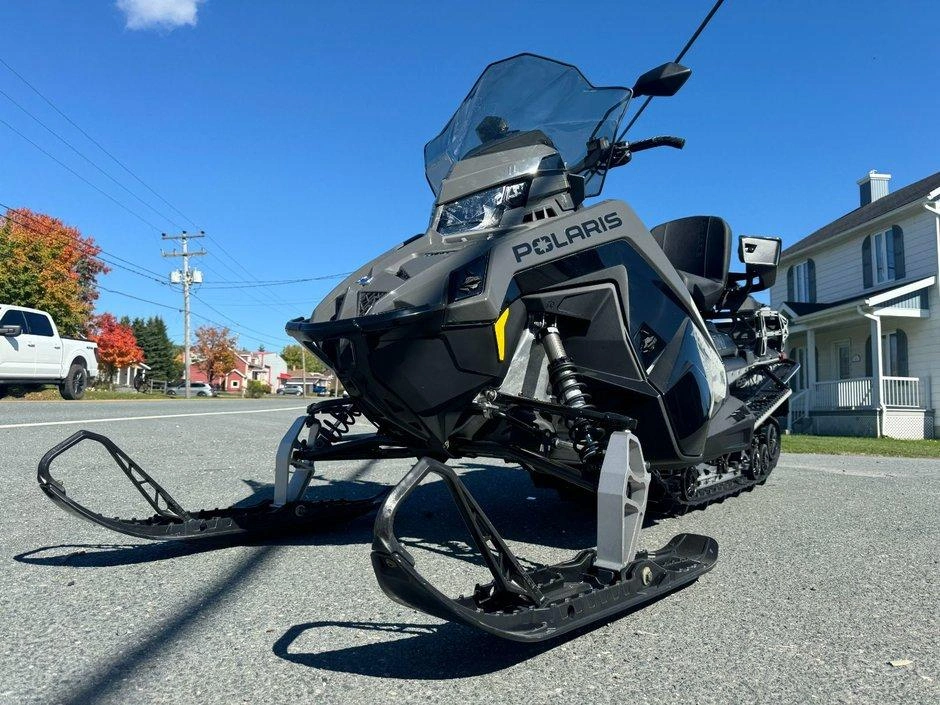 Polaris 650 Titan Adventure 155 Chenille 20x155x1.5 Écran 7s 2025 alt