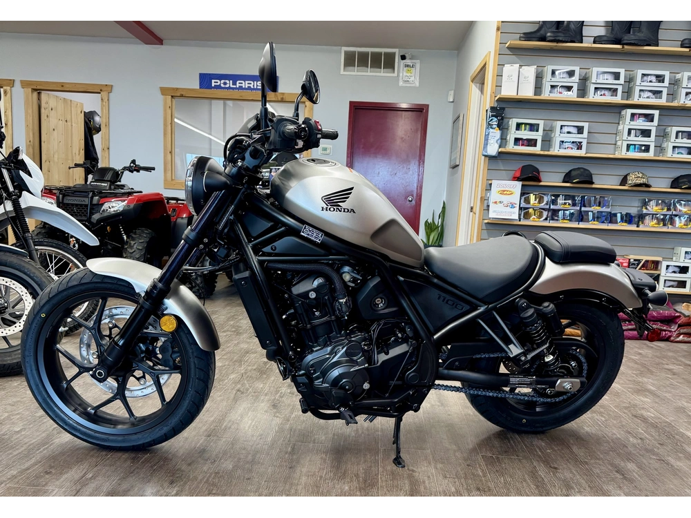 2026 Honda Rebel 1100 alt