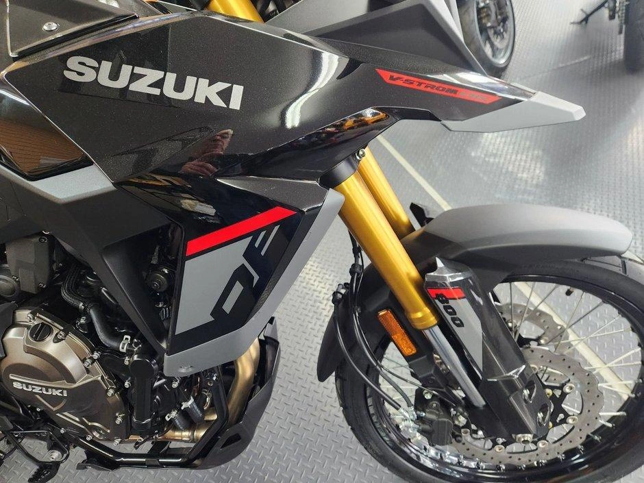 2026 Suzuki V-strom 800de alt