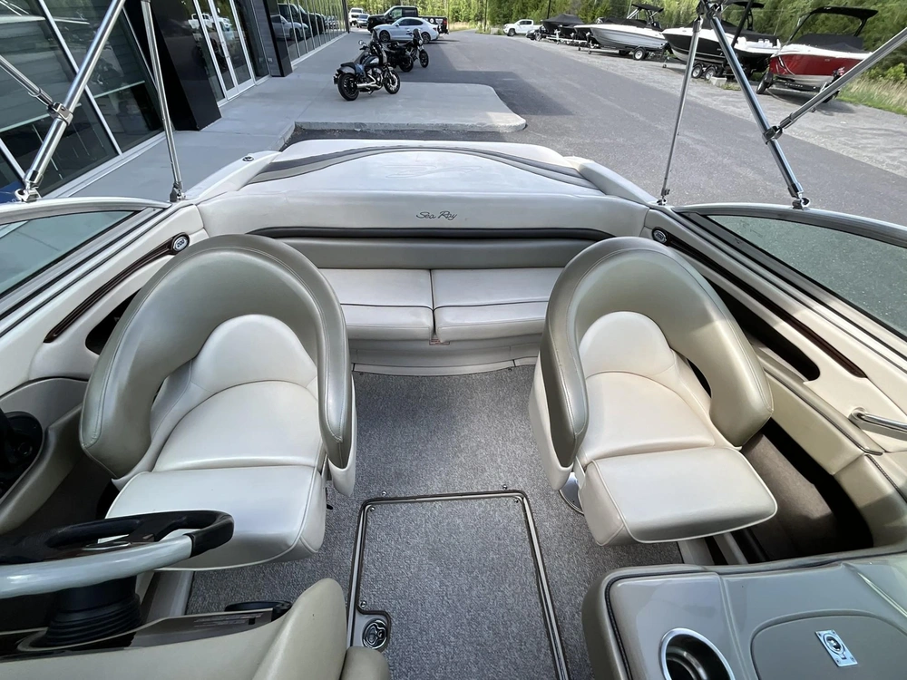 2005 Sea Ray 200 Select alt