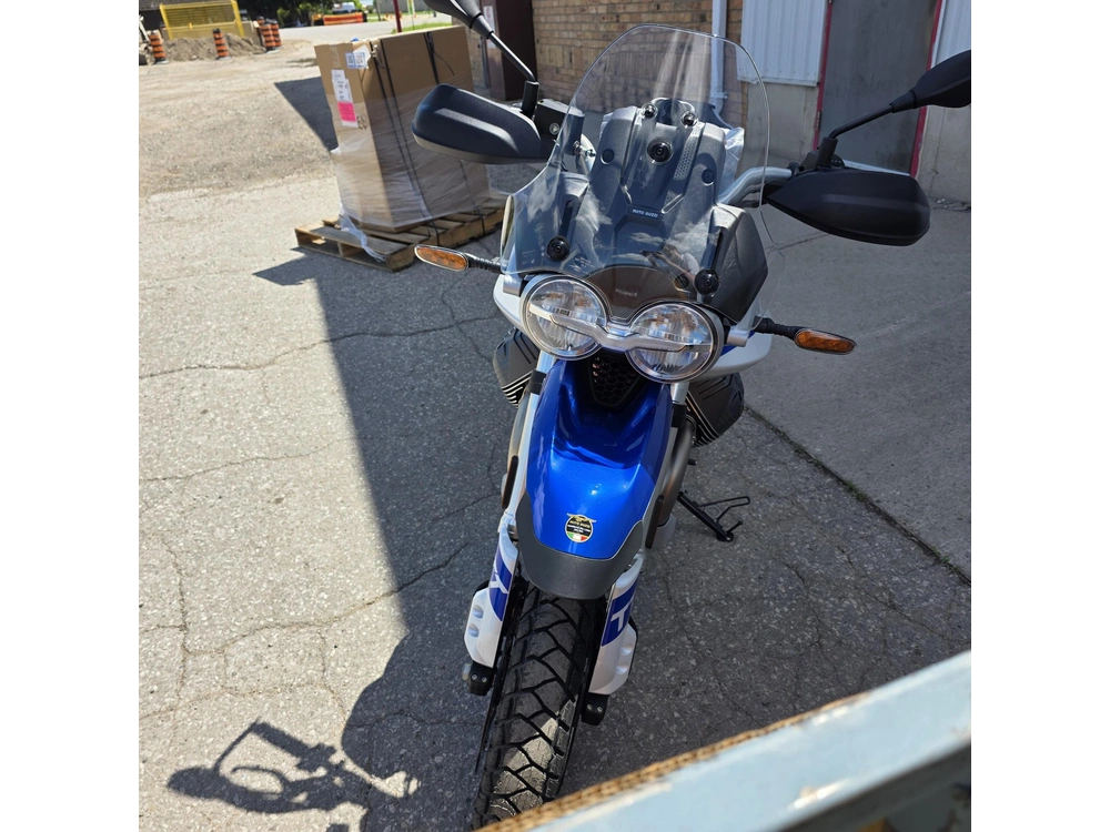 2027 Moto Guzzi V85 Tt alt