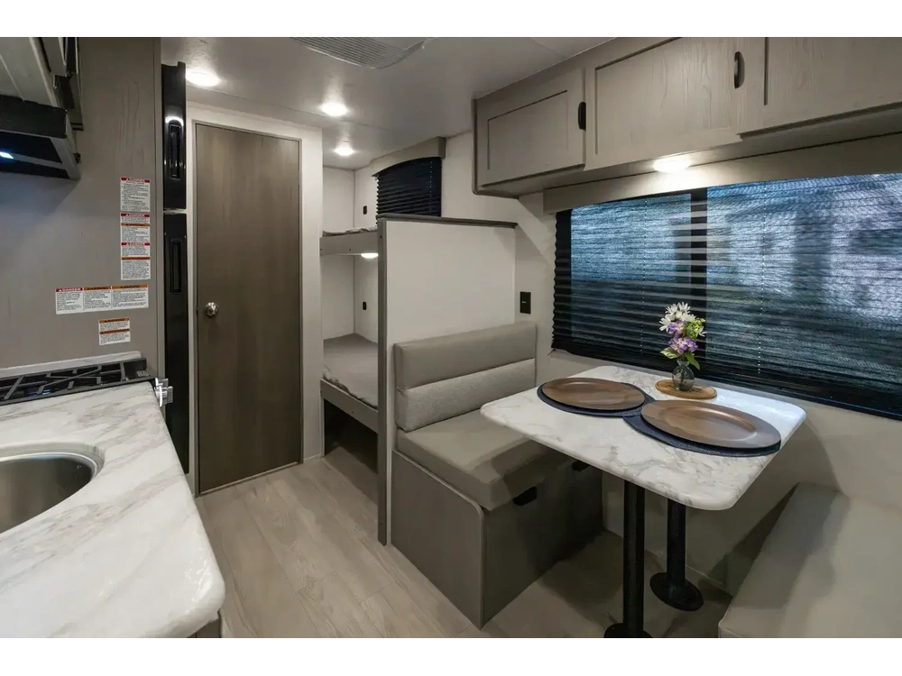 2026 Coachmen Clipper 17bh alt