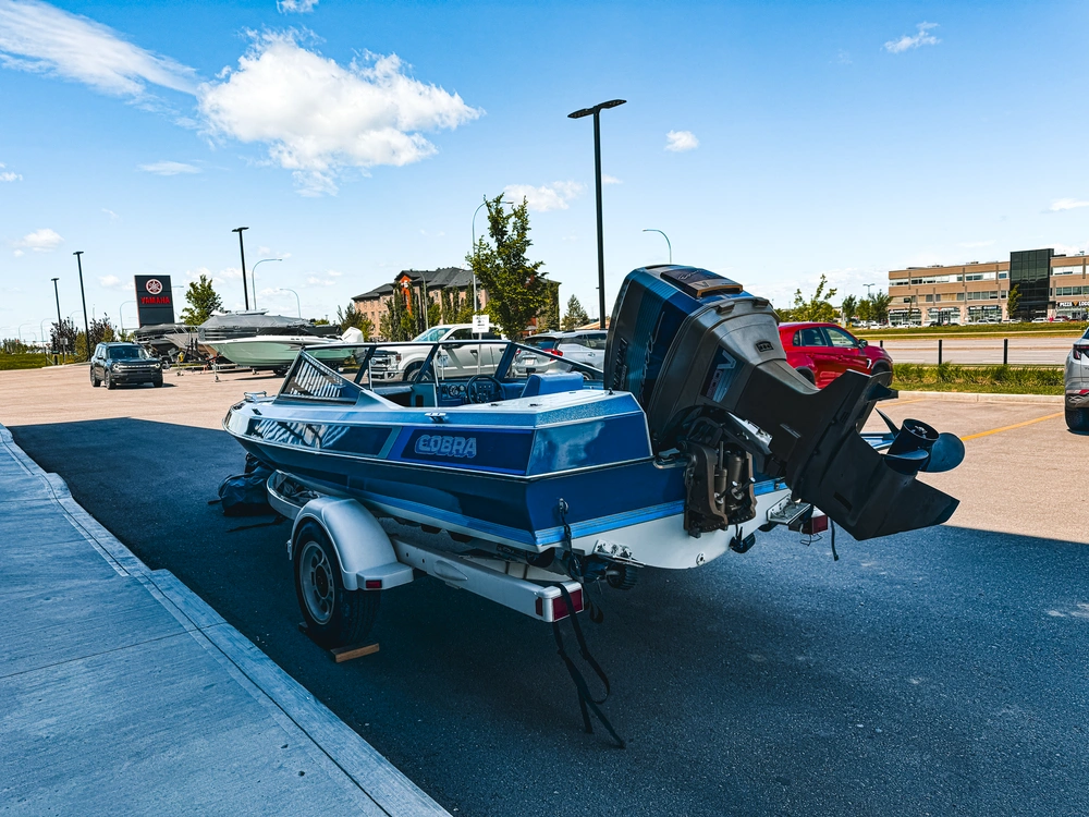 1999 K & C Cobra 2 18' Ski Boat alt