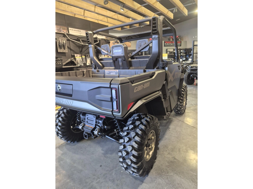 2026 Can-am Defender X Mr Hd11 With Half Doors Loft Green Satin alt