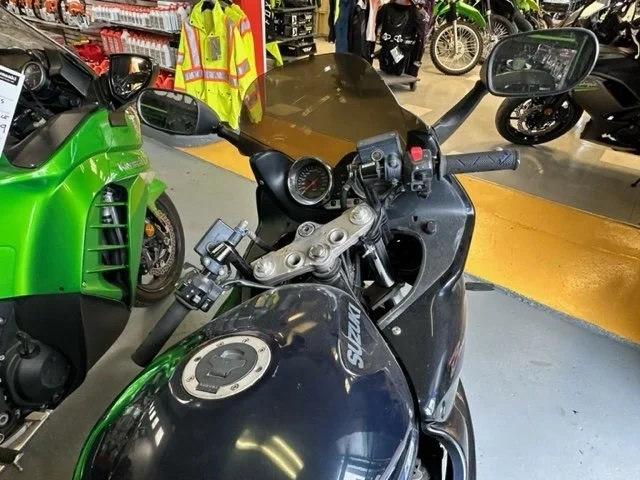2004 Suzuki Bandit 1200s alt