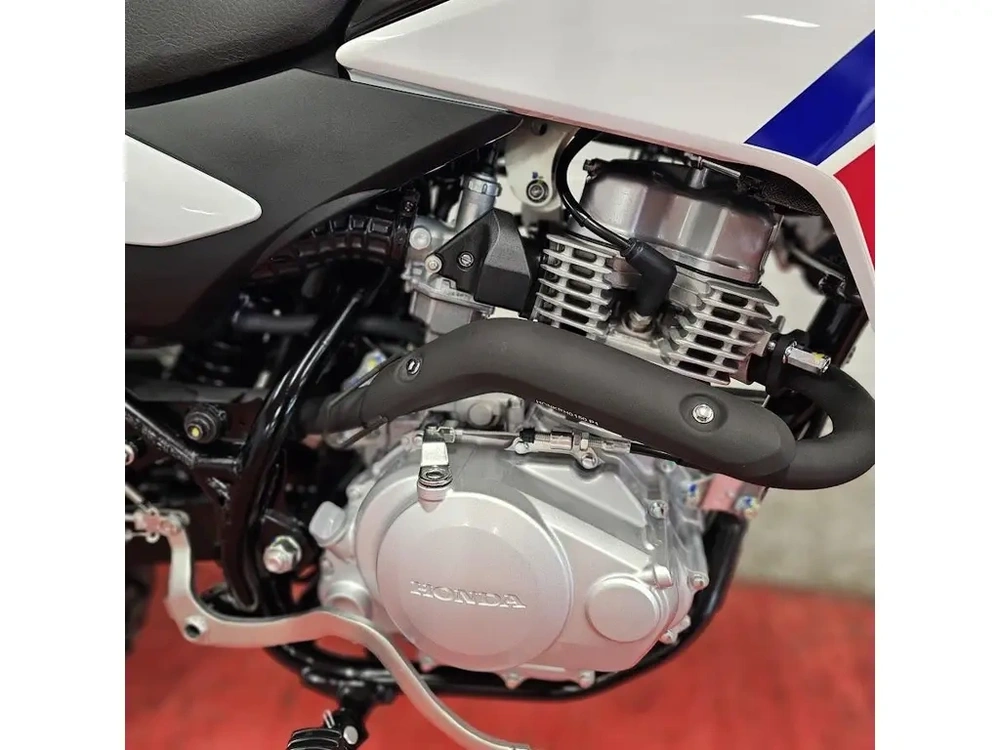 2026 Honda Xr150l alt