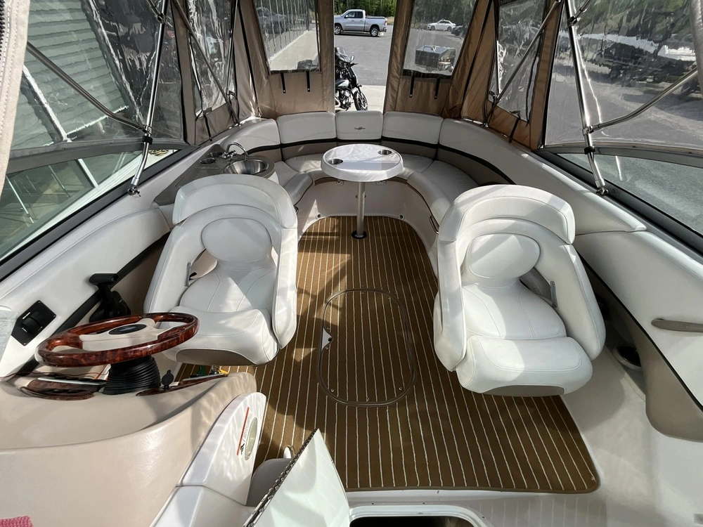 2006 Four Winns 255 Sundowner alt