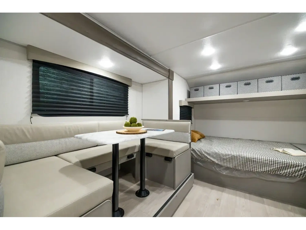 2026 Coachmen Clipper 18dbs alt