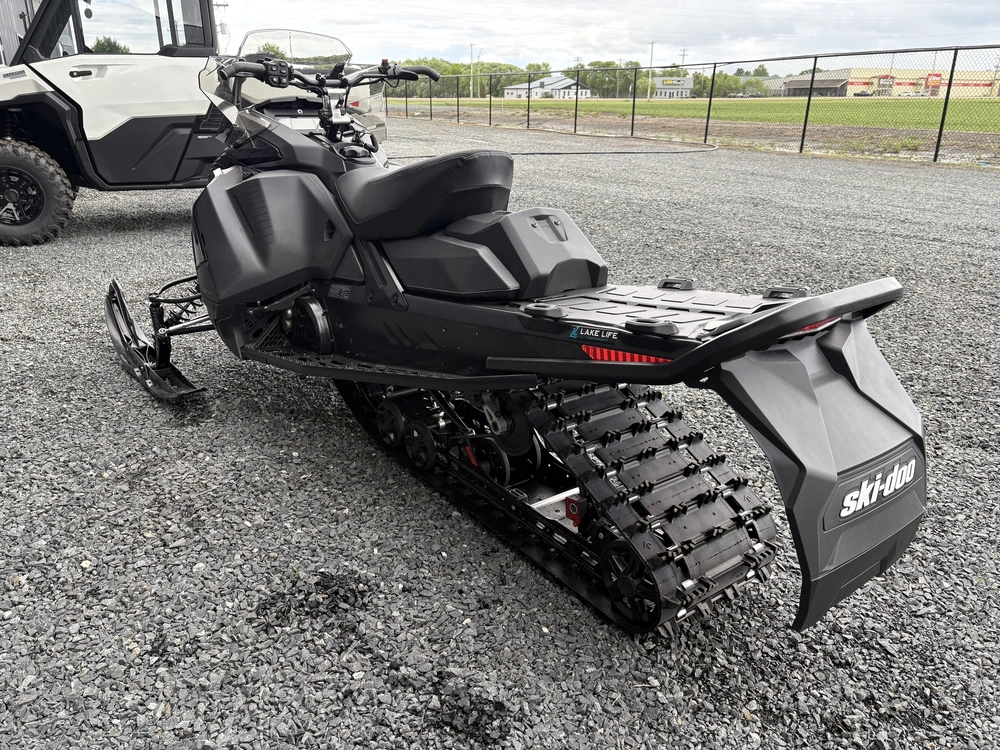 2025 Ski-doo Renegade X 900 Ace Turbo R Ripsaw 1.25" E.s. alt
