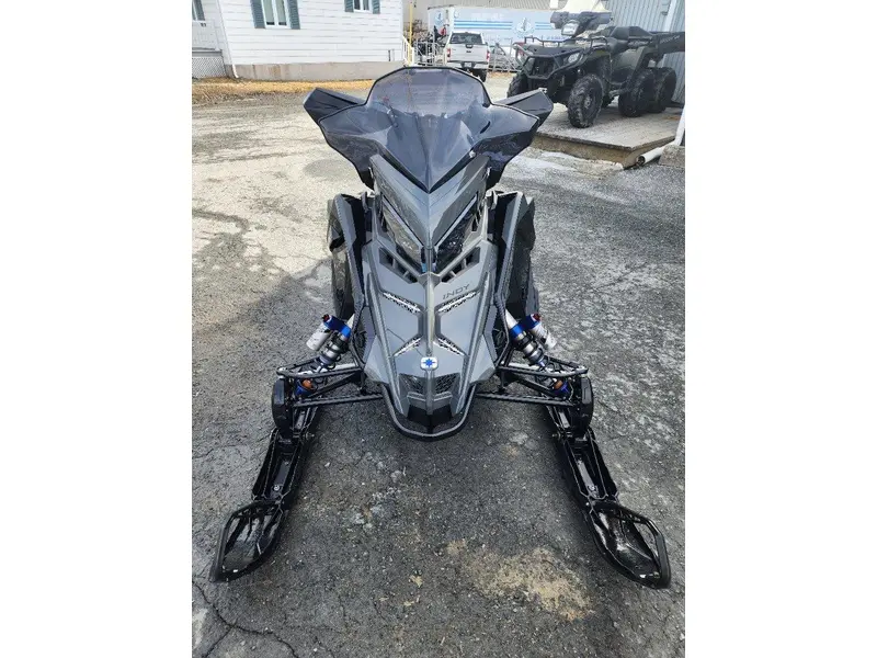 Polaris 9R INDY XCR 136 DÉMO 2025