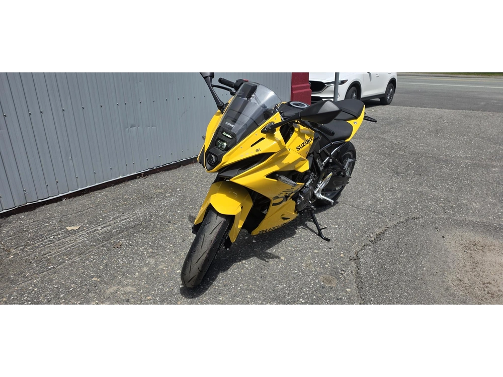 Suzuki Gsx-8r 2025 alt