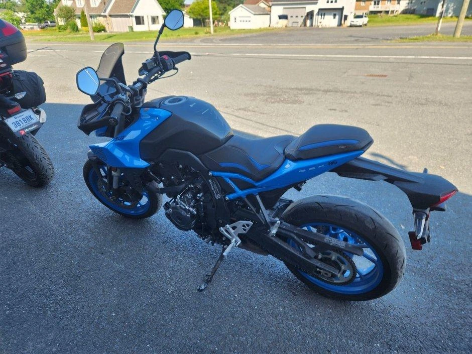 Suzuki Gsx-8s 2023 alt
