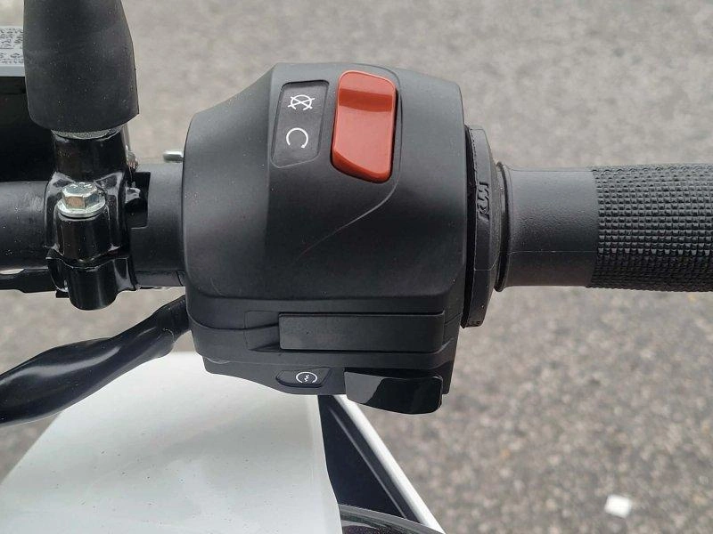 Ktm 390 Duke 2020 alt