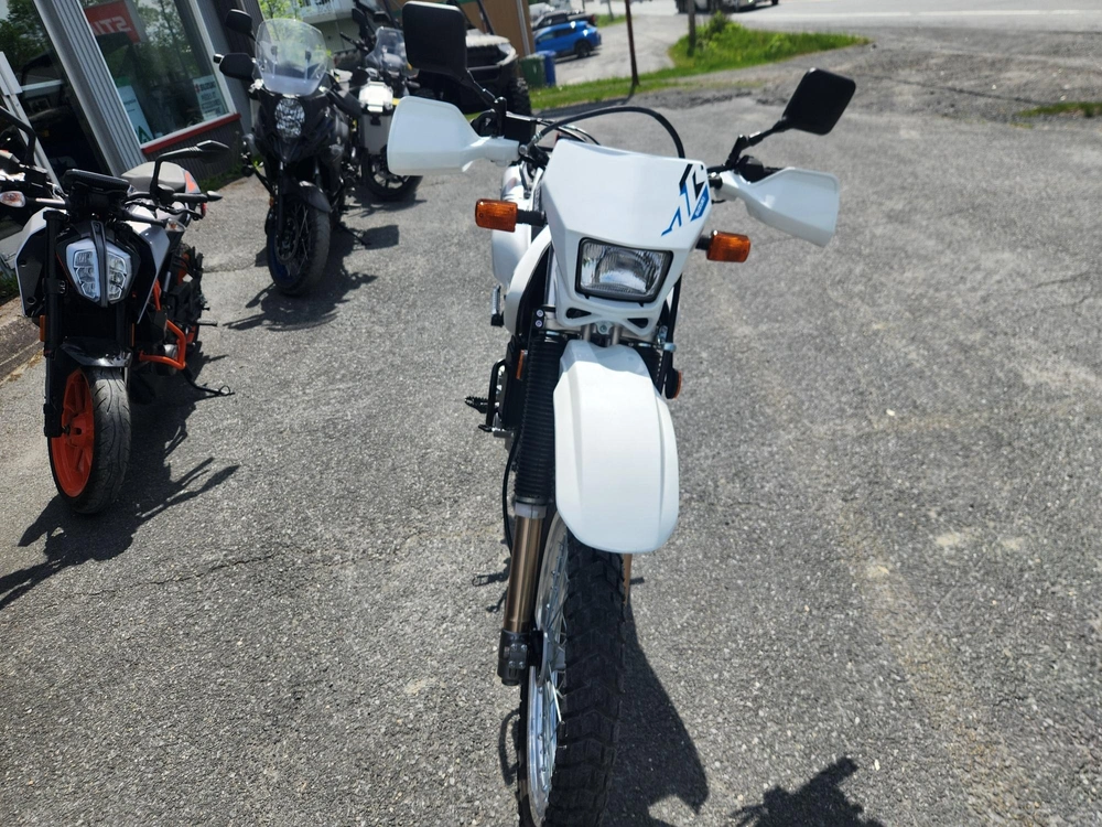 Suzuki Dr650se 2024 alt