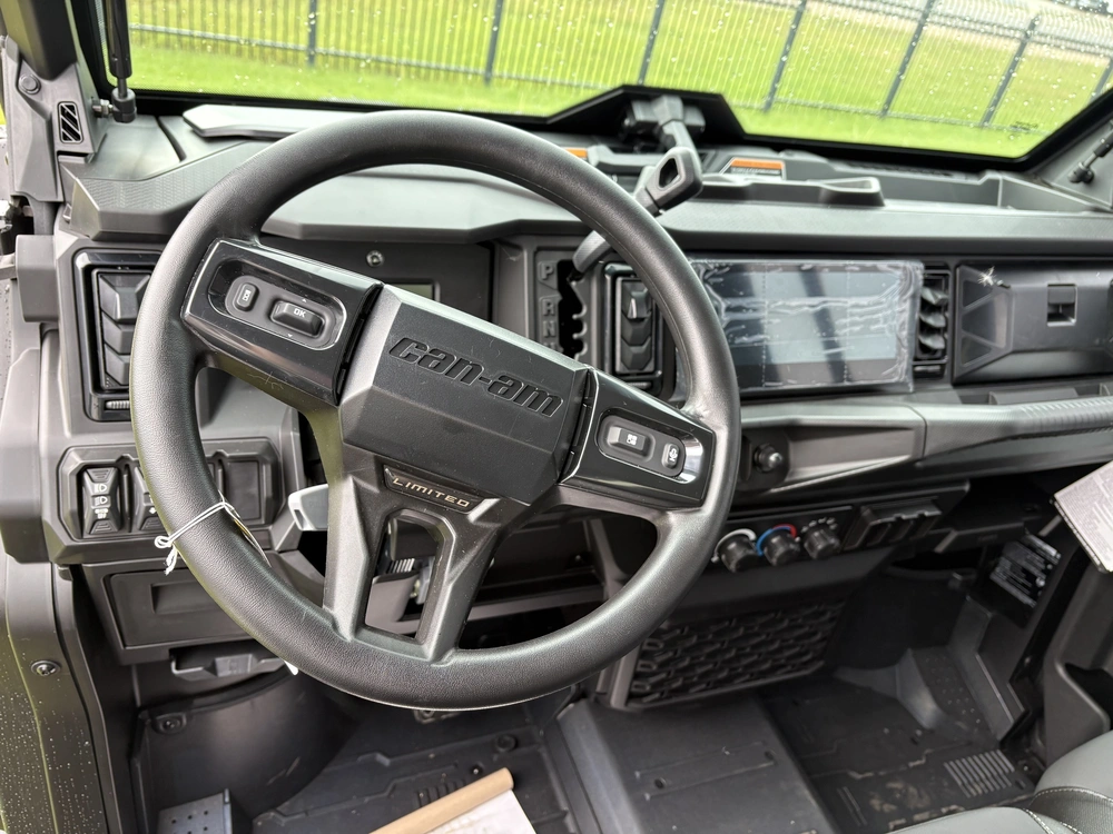 2026 Can-am Defender Max Limited Hd11 alt