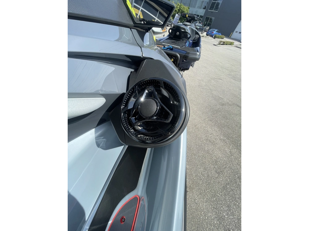 2026 Sea-doo Rxt®-x® 325 (sound System) alt