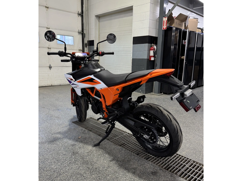 Ktm 390 Smc R 2026 alt