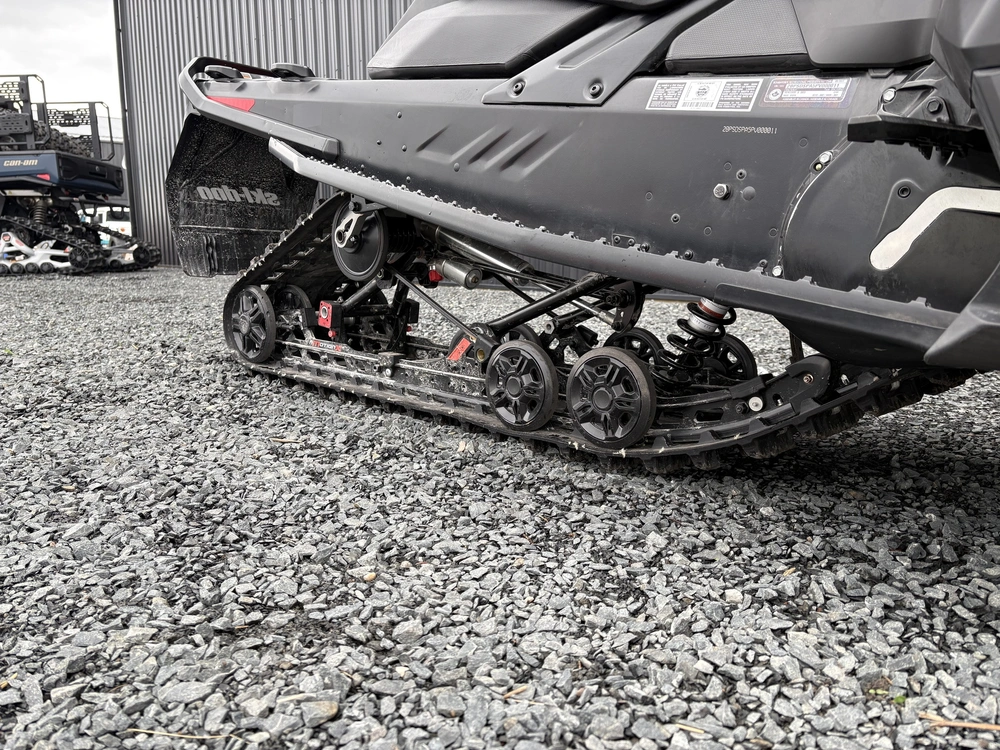 2023 Ski-doo Renegade X 900 Ace Turbo R Ripsaw 1.25" E.s. alt