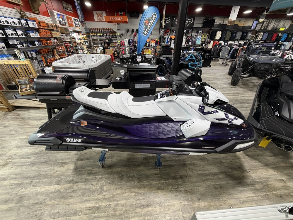 2026 Yamaha Vx Cruiser Ho W/ Audio Nightshade/white alt