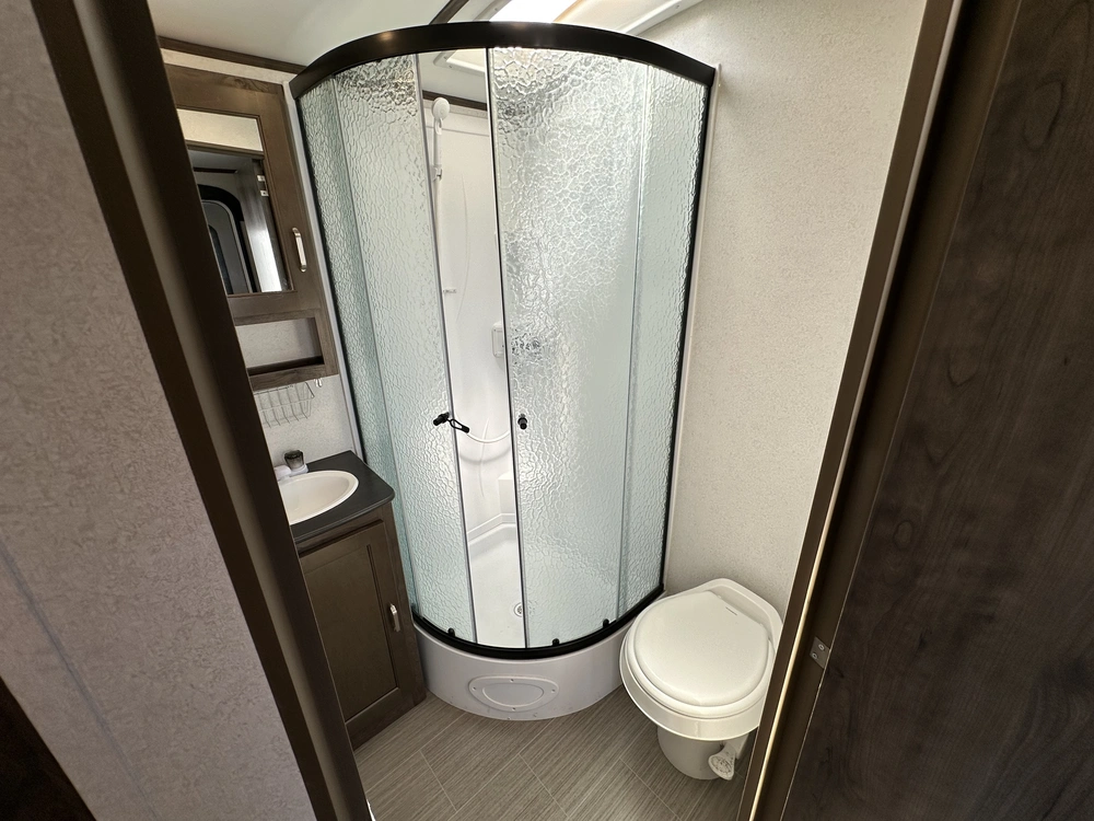 2020 Keystone Rv Passport Ultra-lite Gt Series 2521rl alt