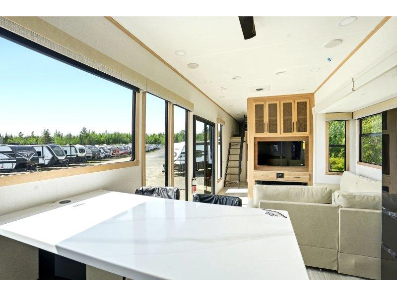 Forest River Sandpiper 422fkl 2026 alt