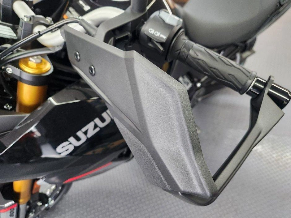 2026 Suzuki V-strom 800de alt