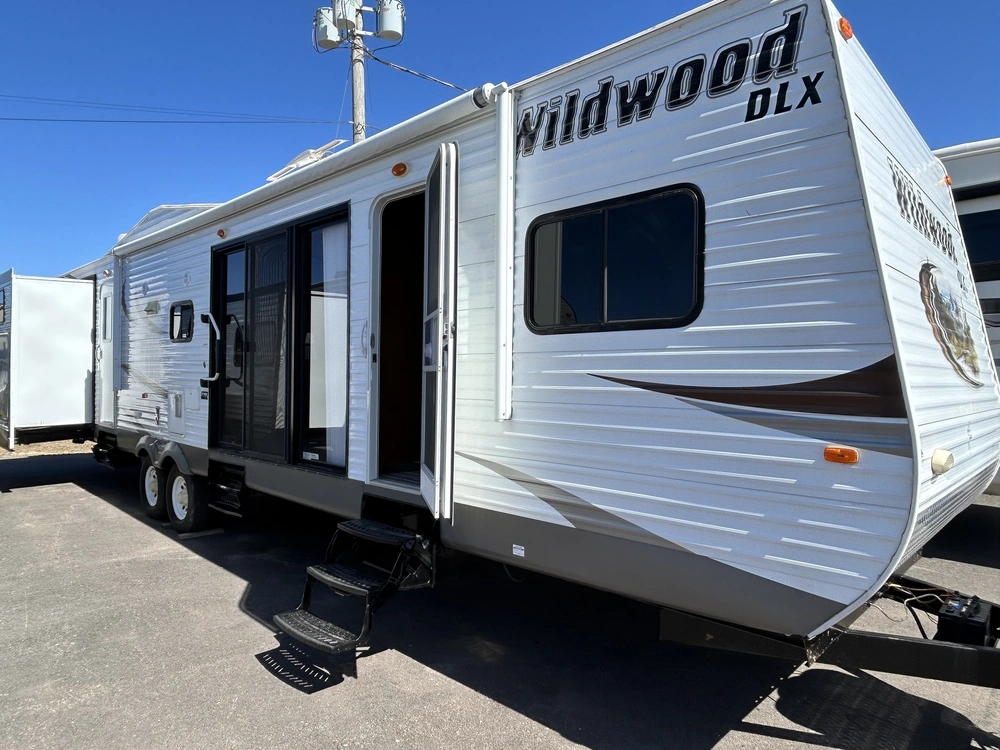 2014 Wildwood 402qbq alt