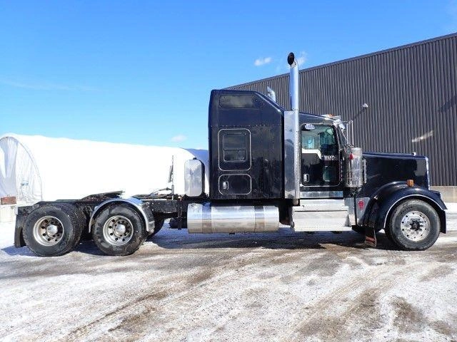 Kenworth W900 2022