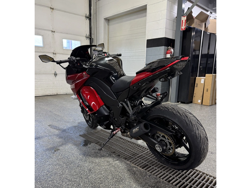 Kawasaki Ninja 1000 2015 alt