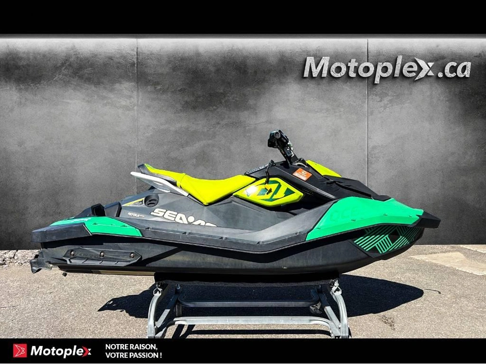 Sea-doo Spark Trixx 2up 2019 alt