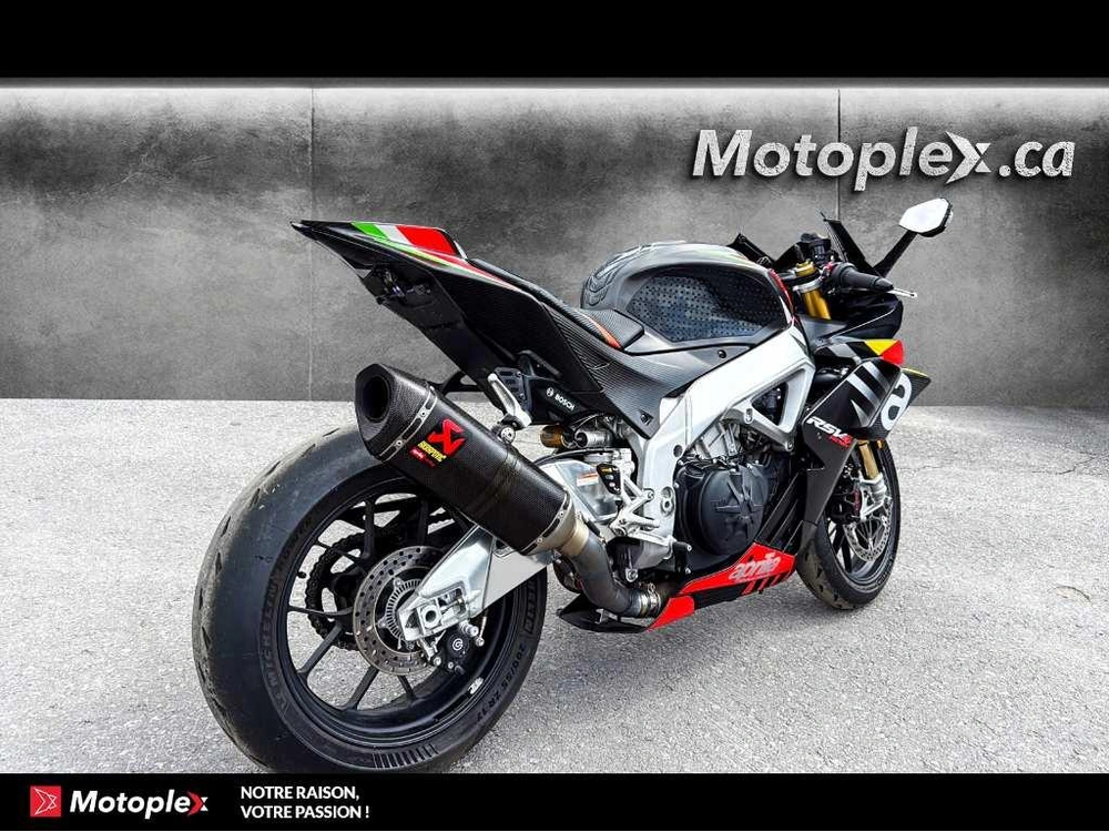 Aprilia Rsv4 Factory 2020 alt