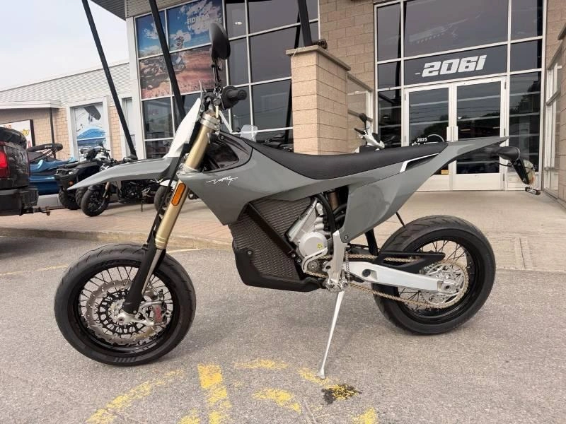 2026 Stark Future Varg Sm 80hp alt