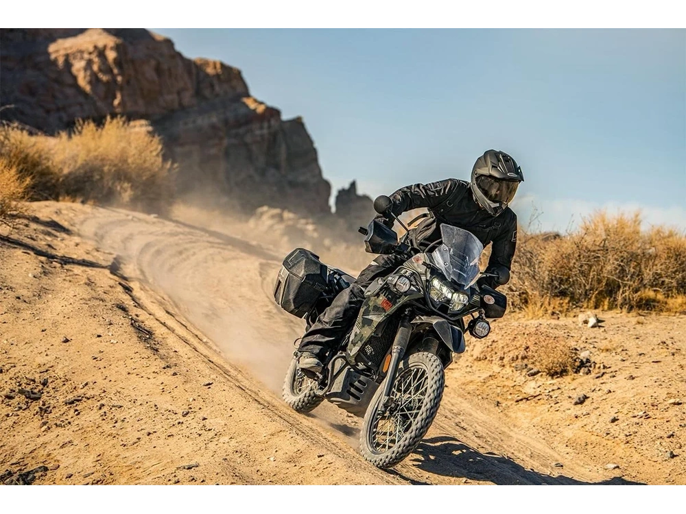 2026 Kawasaki Klr650 Adventure Cypher Camo Beige (matte) / Metallic Matte Carbon Gray alt