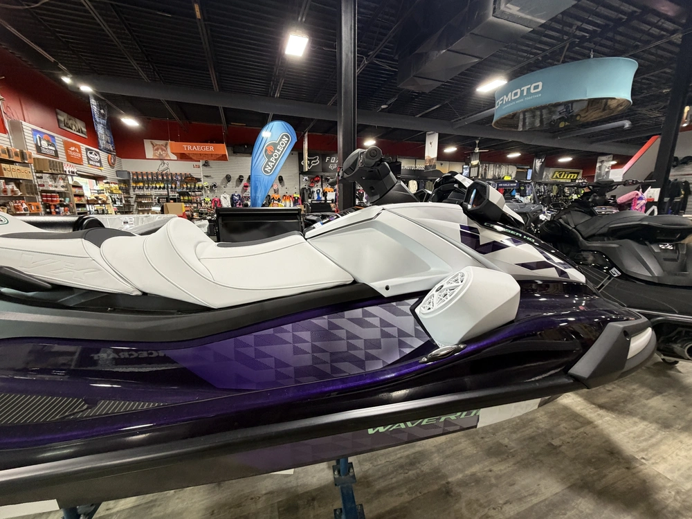 2026 Yamaha Vx Cruiser Ho W/ Audio Nightshade/white alt