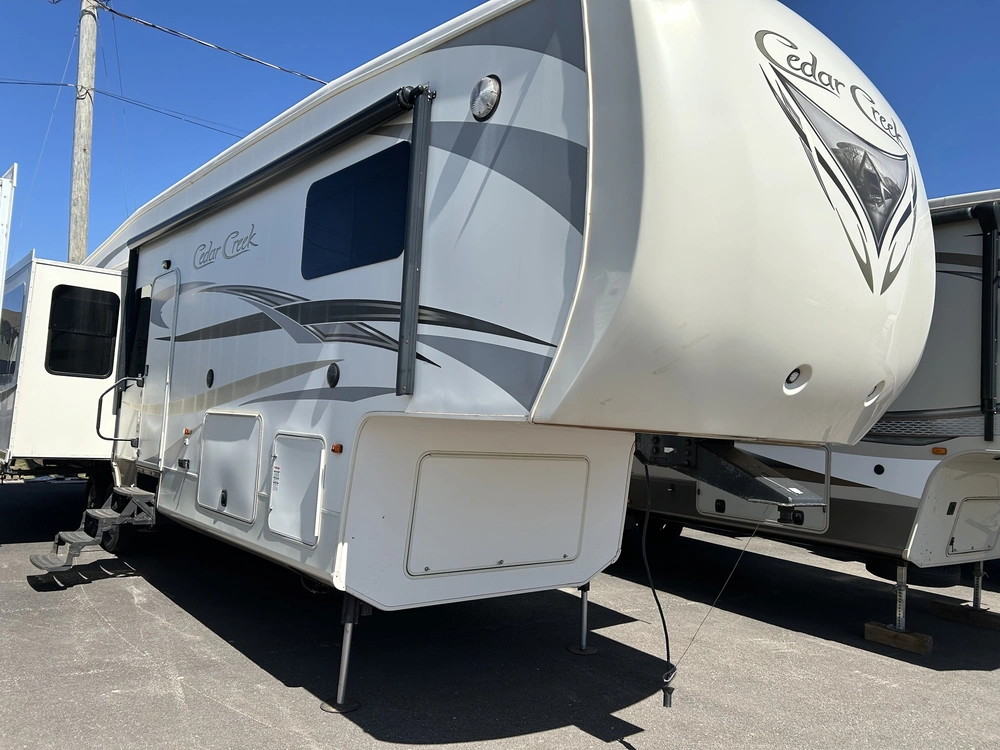 2014 Forest River 36ckts alt
