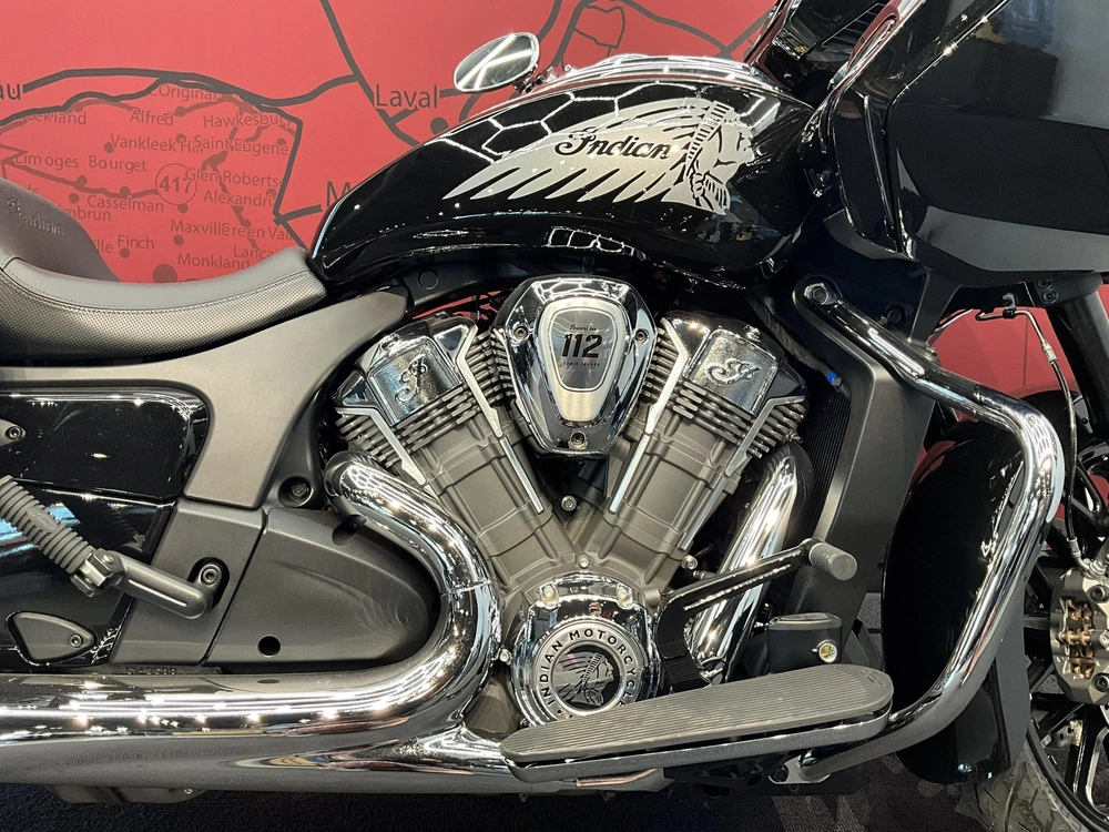 2026 Indian Motorcycle Challenger Limited + 112 & Powerband Audio Package alt