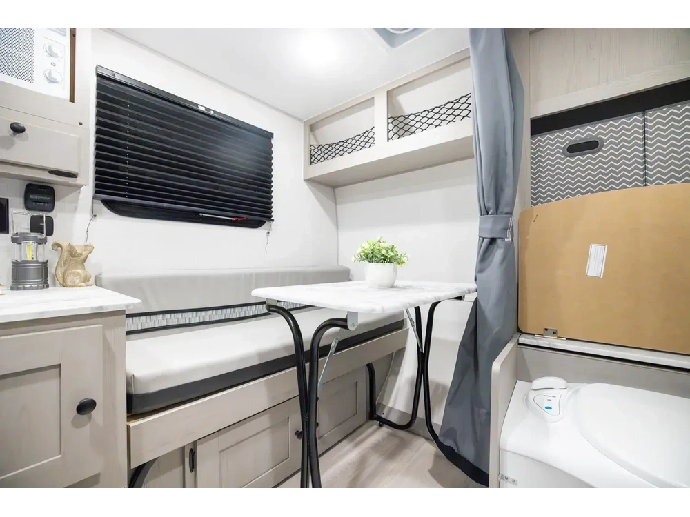 2026 Coachmen Clipper 12000rok alt