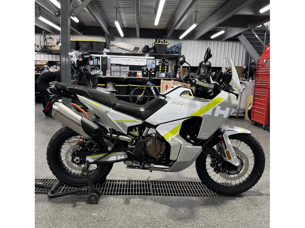 Husqvarna Norden 901 2025 alt