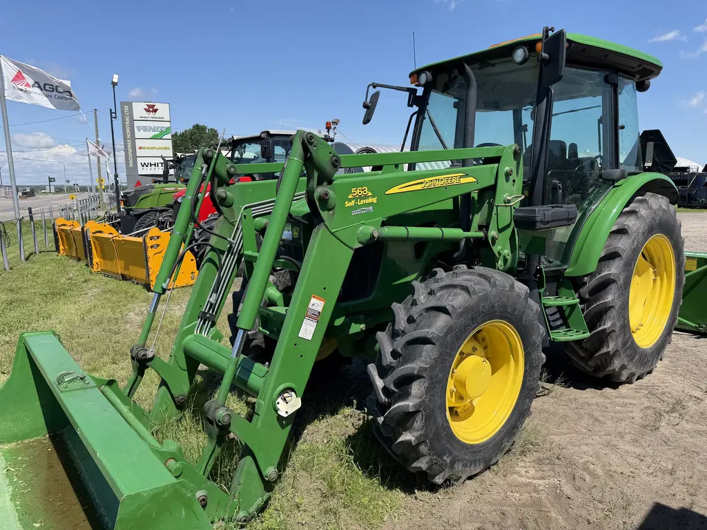 John Deere 5085M 2010