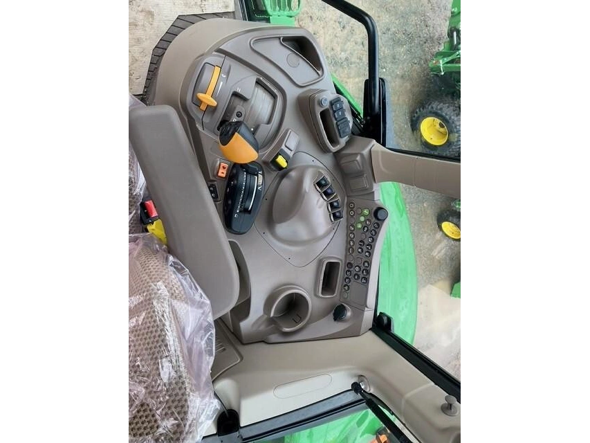 2025 John Deere 6175m alt
