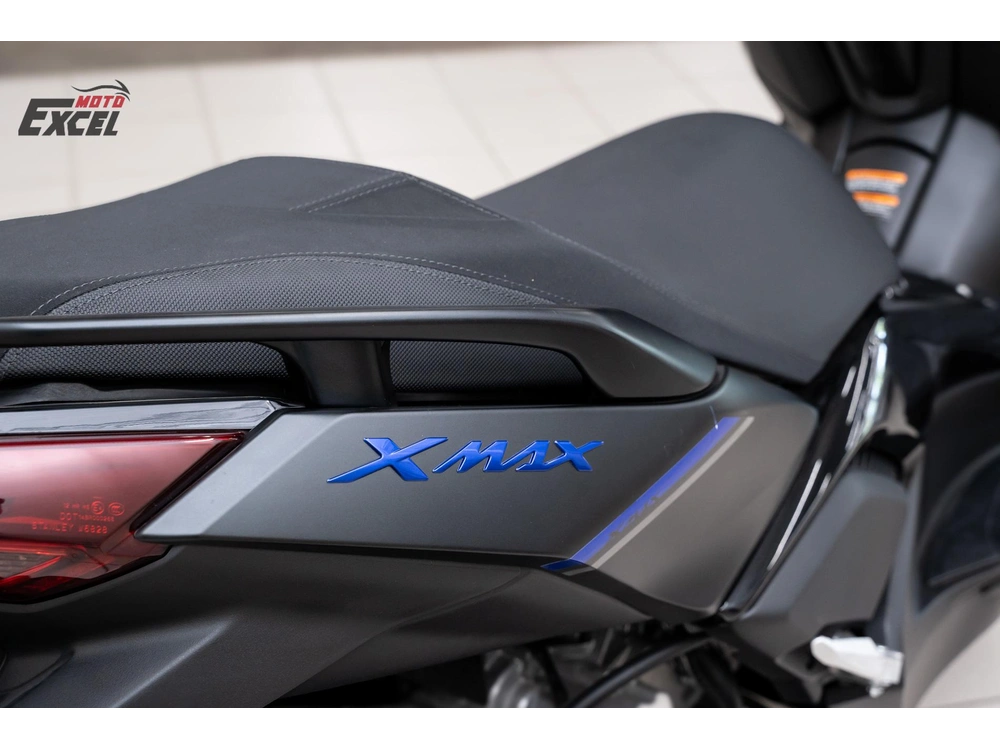 2024 Yamaha Xmax alt