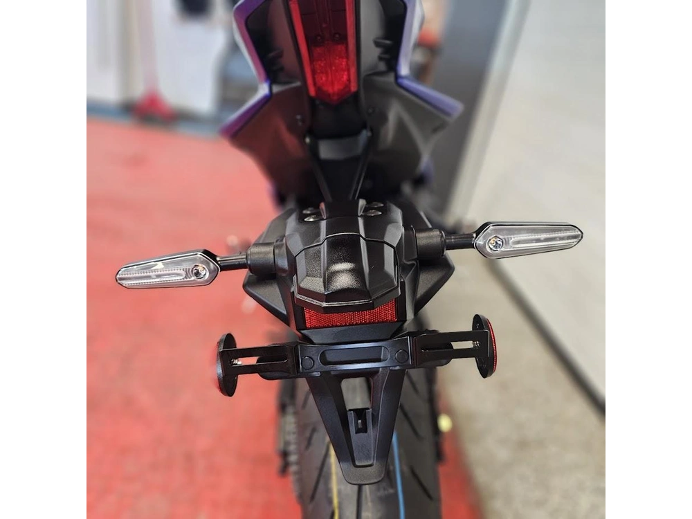 2026 Yamaha Yzf R9 alt