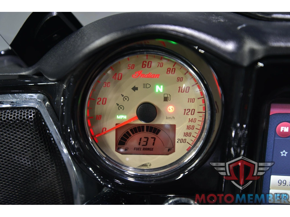 2019 Indian Motorcycle Roadmaster alt